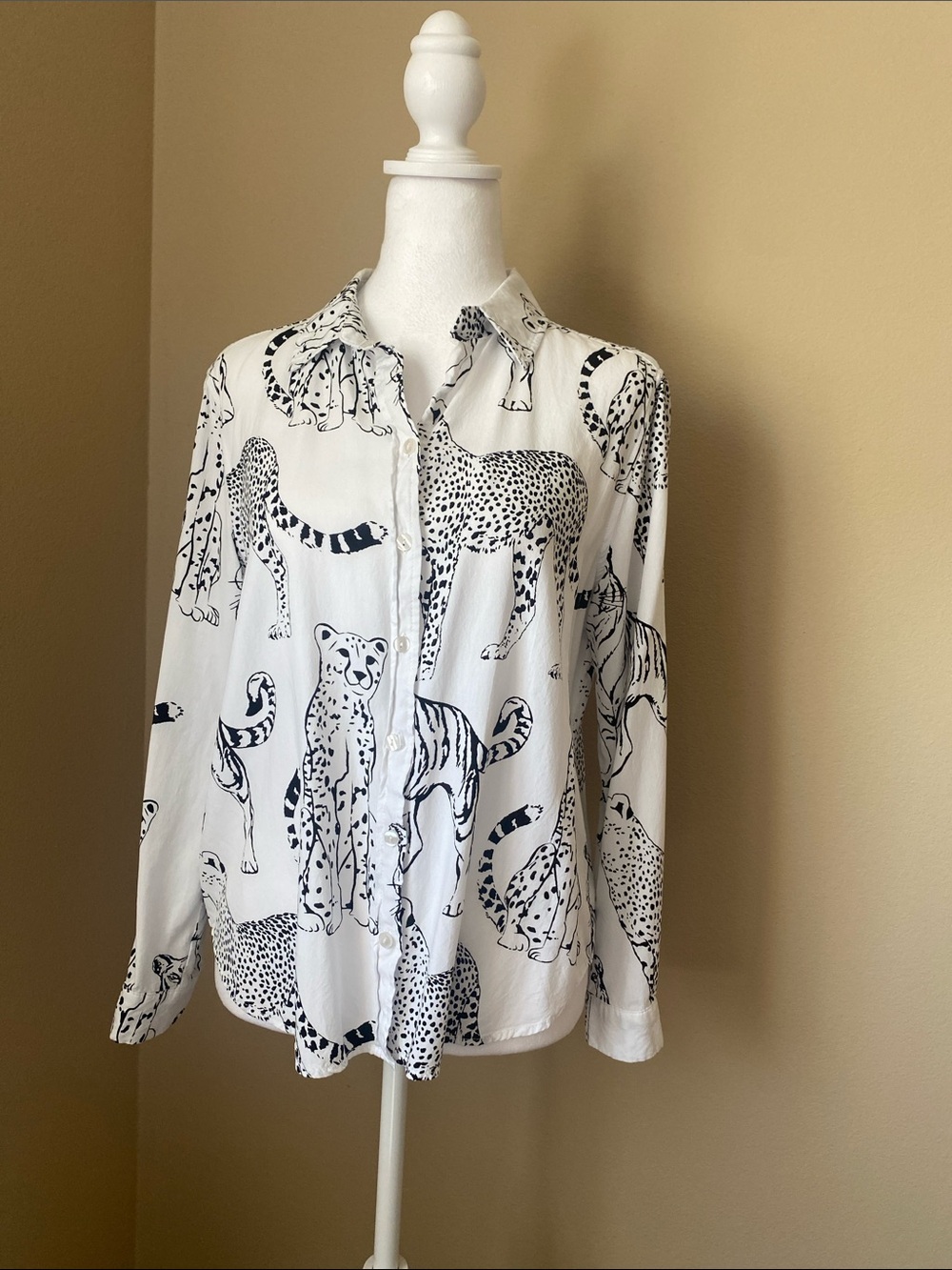 Jane + Delancey Black and White Cheetah Top Medium